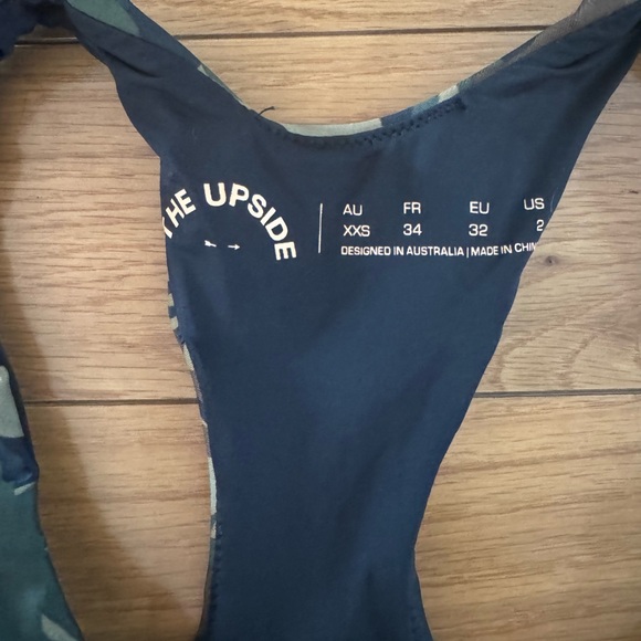 The upside New! Set tank and shorts
BASECAMP 5IN SPIN SHORT xxs - Picture 5 of 11